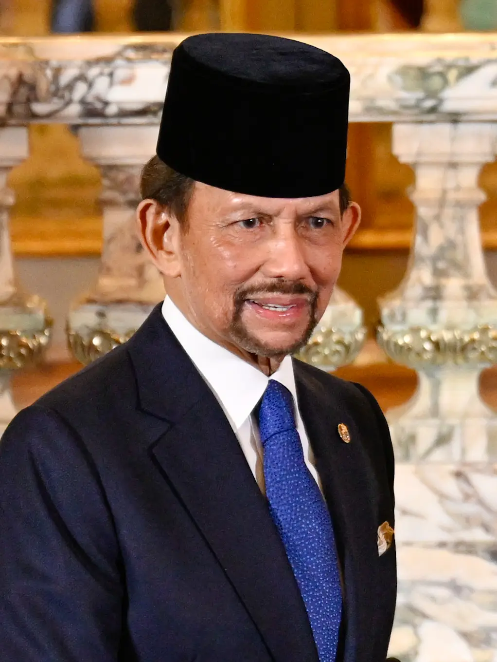 Haji Hassanal Bolkiah Muʿizzaddin Waddaulah